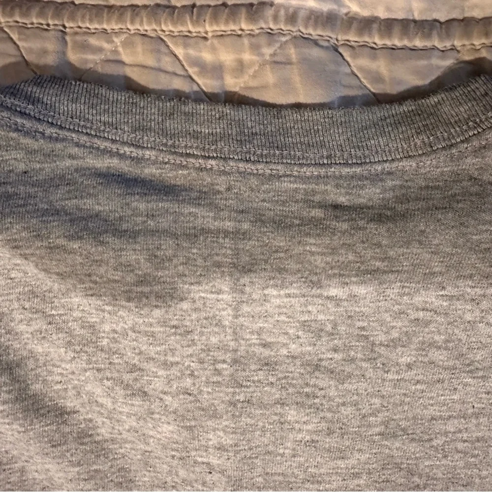 Gray Jerzee’s Men Sleeveless Top-Size- Large - Picture 7 of 8